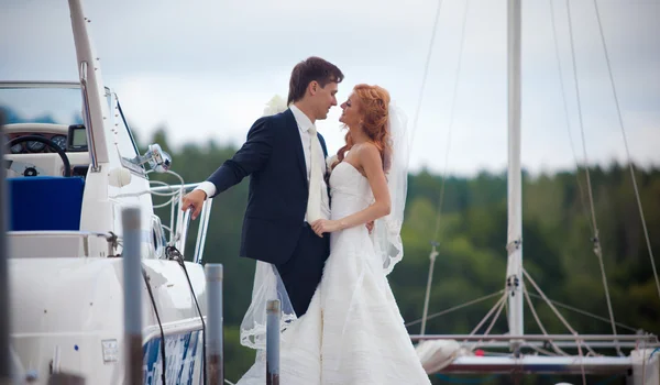 Hochzeit, Braut und Bräutigam, Liebe — Stockfoto