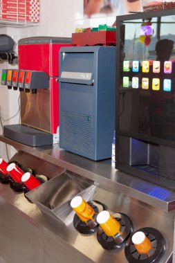 kafe ve bistrolar için donatım