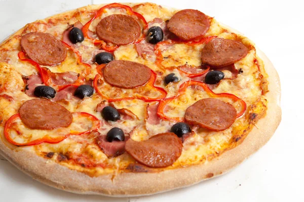 Pizza, pizzas Cuisine européenne et américaine — Photo