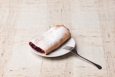 Kumaş üzerine Strudel