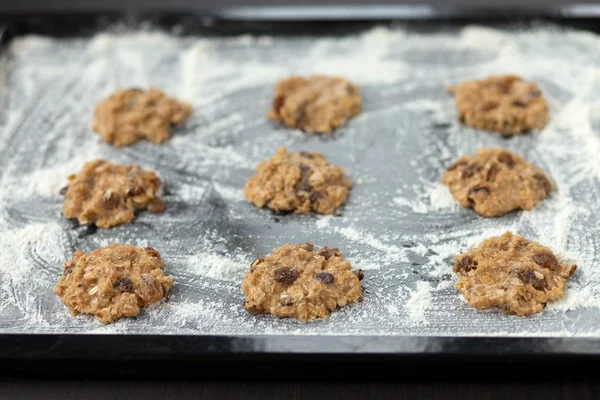 Ongekookt cookies op bakken lade — Stockfoto