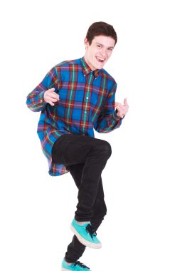 Yakışıklı delikanlı Rockstar gibi beyaz üzerinde seyir