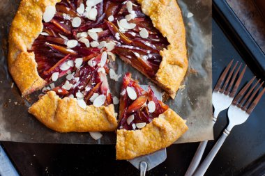 Tatlı Erik ile Kahvaltı