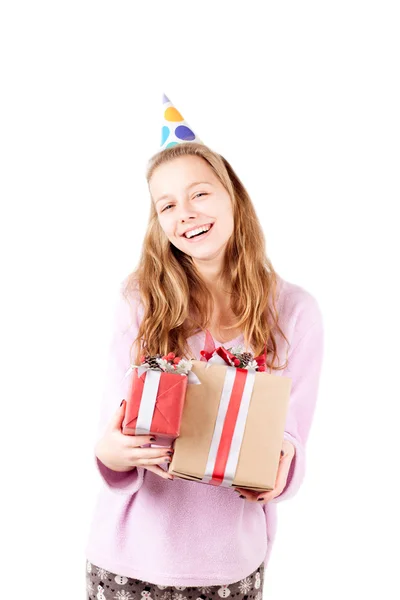 Geburtstagsgeschenke in Mädchenhänden isoliert — Stockfoto