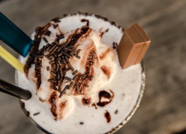 Çikolatalı frappein kafe 