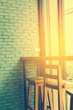 Vintage Fotoğraf güneş ışığı ile kafe sehpa tarz