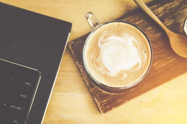 Coffee Cup Wood Table Labtop — Stock Photo, Image