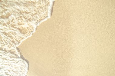 kum plaj su arka plan