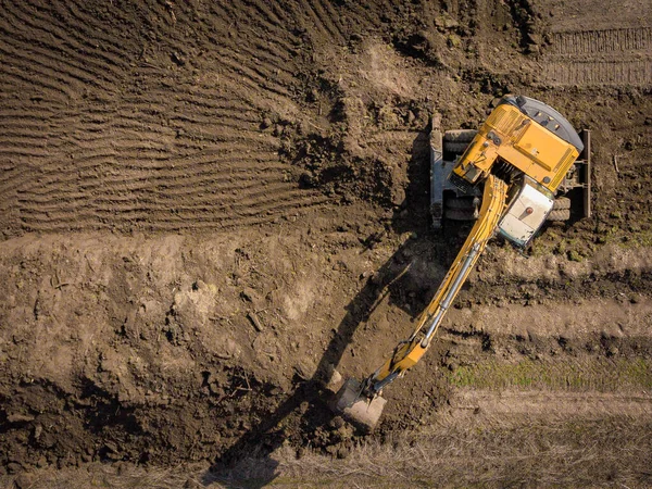 Excavator. Aerial top down drone shot. — Stock Photo, Image