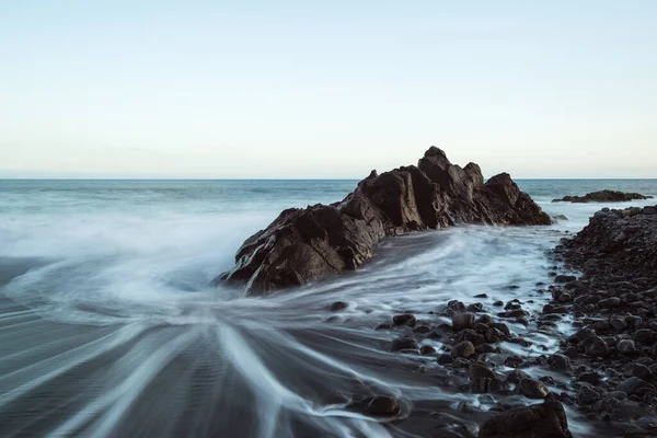 Vista Rocas Una Ensenada Costera Amanecer — Foto de Stock