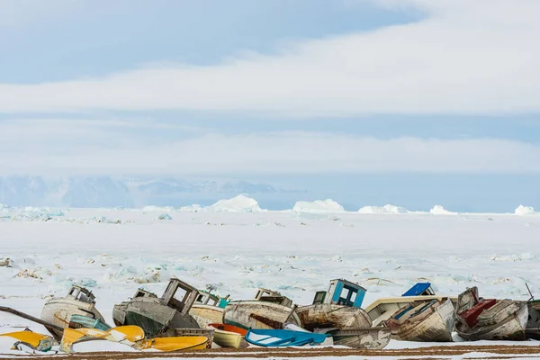 Verlassene Alte Boote Winter Mit Schnee Bedeckt Grönland — Stockfoto