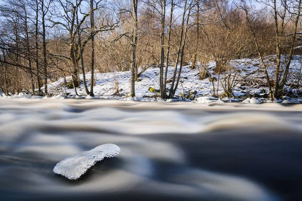 Вид Реку Зимой Швеция — стоковое фото