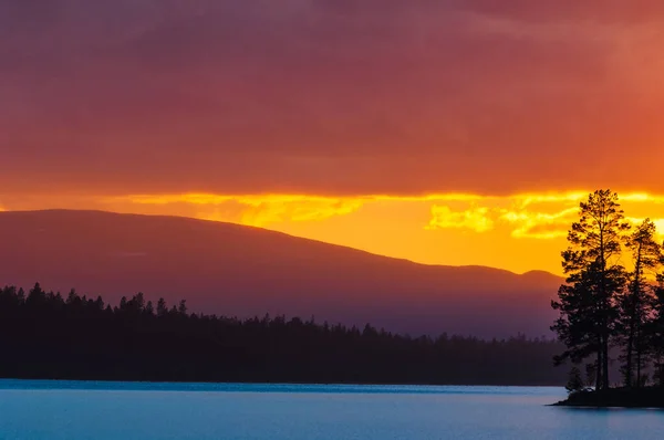 Puesta Sol Junto Lago Dalarna Suecia —  Fotos de Stock