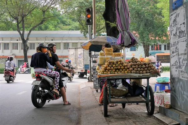 Selling Fruit Roadside — Stock Photo, Image