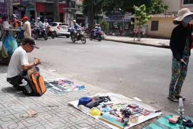 Ho Chi Minh şehrinde ikinci el market