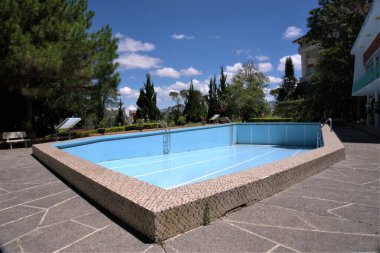 Tran Le Xuan Sarayı 'nda yüzme havuzu