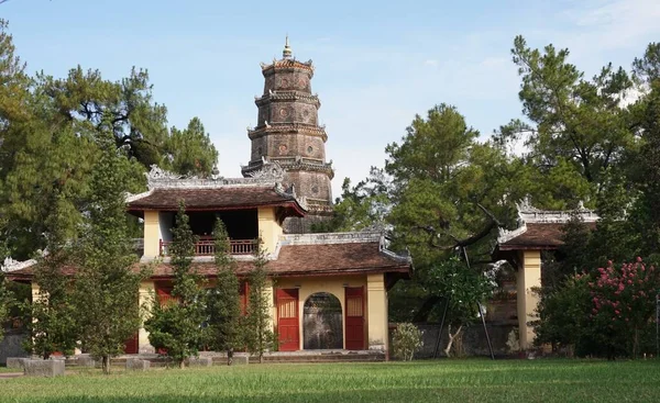 Krásná Scenérie Thien Pagoda — Stock fotografie