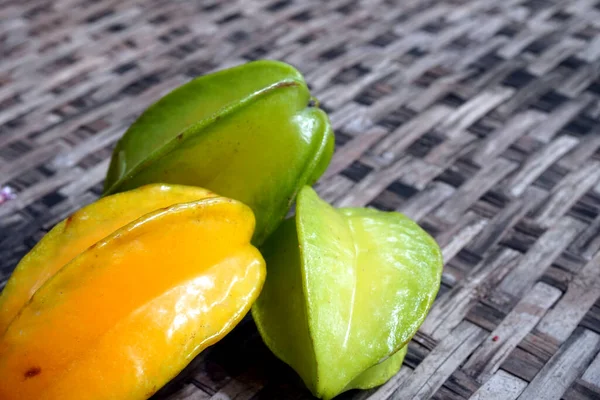 Carambola También Conocida Como Fruta Estrella Dedos Fruto Averrhoa Carambola — Foto de Stock