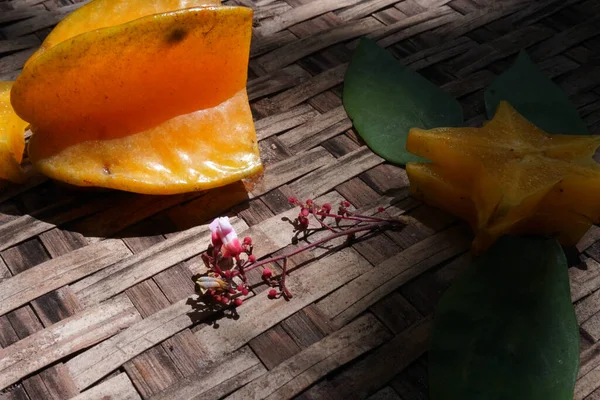Carambola También Conocida Como Fruta Estrella Dedos Fruto Averrhoa Carambola —  Fotos de Stock