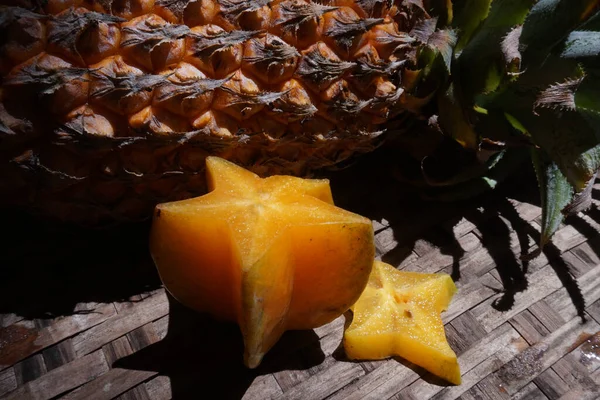 Carambola Também Conhecida Como Fruto Estrela Dedos Fruto Averrhoa Carambola — Fotografia de Stock