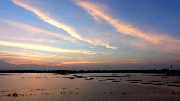 夕阳西下的乡村 — 图库照片