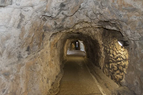 Walk Cavity Rock Gibraltar Used Decades Barracks — Stock Photo, Image