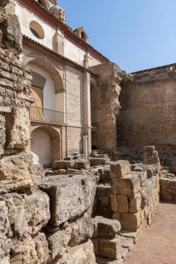 Binanın içiyle ilgili bazı detaylar.