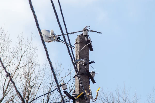 Línea de poste alambre de alto voltaje —  Fotos de Stock