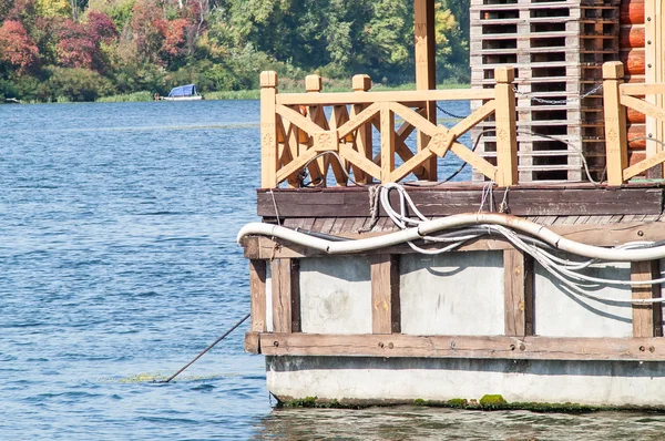 Barco restaurante de madera —  Fotos de Stock