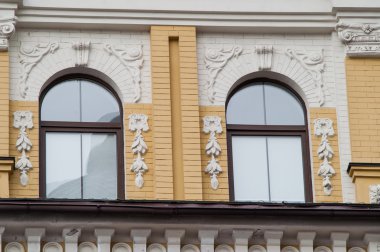 pencere, tuğla eski ev 