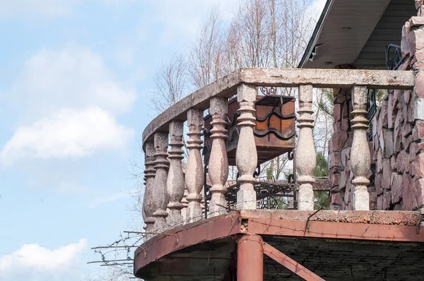 Starý dům balkon — Stock fotografie
