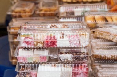 bir kutu içinde tatlılar