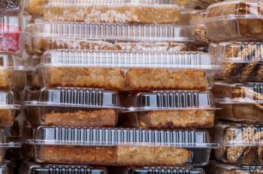 bir kutu içinde tatlılar