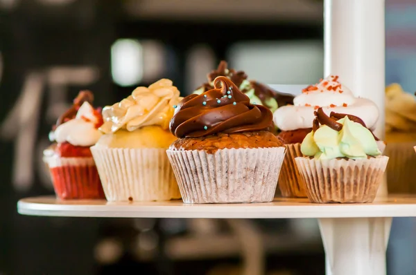 Ev yapımı tatlı pasta