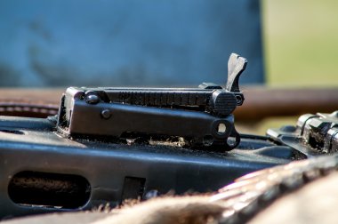 Makineli tüfek mühimmat ve parçalar