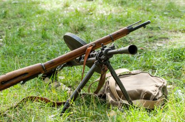 Makineli tüfek ve askeri yeniden yapılanma