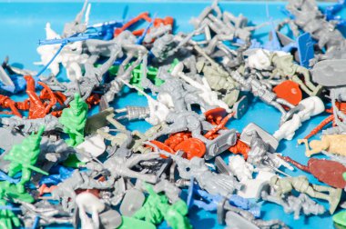 Oyuncak askerler çeşitli tatil kapat