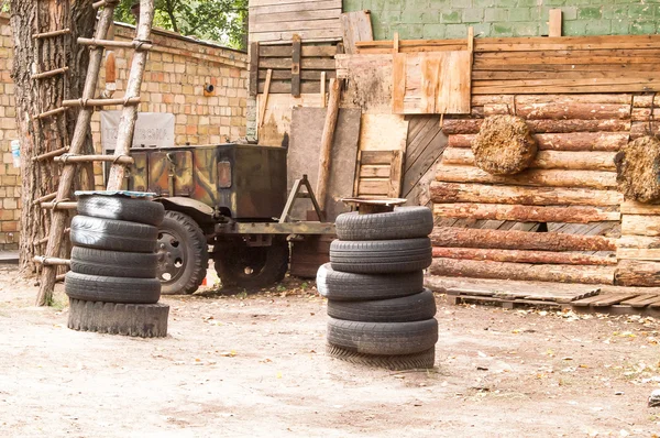 bir askeri kampta çekim