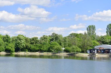 Gölün güzel güneşli gün