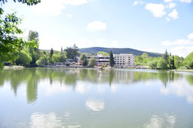 Gölün güzel güneşli gün