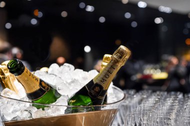 Fransa ve Paris Moet Chandon şampanya tatma etkinliği