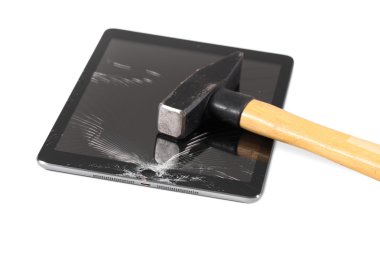 Bir kırık kırık dokunmatik cam ile tablet çekiç