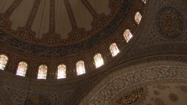 Mavi caminin manzarası