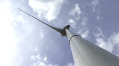 gökyüzü rüzgar türbini