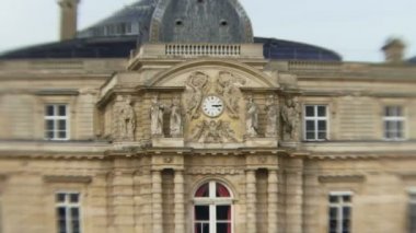 Palais Du Luxembourg saate