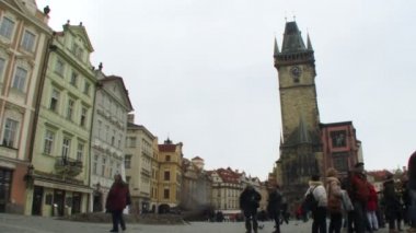 Prag eski şehir Meydanı turist