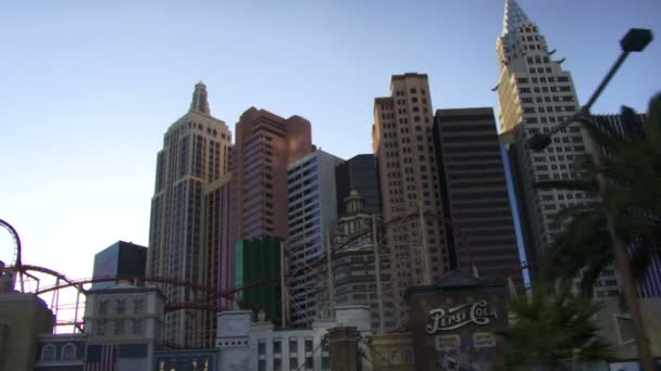 Las Vegas strip w zachód słońca — Wideo stockowe