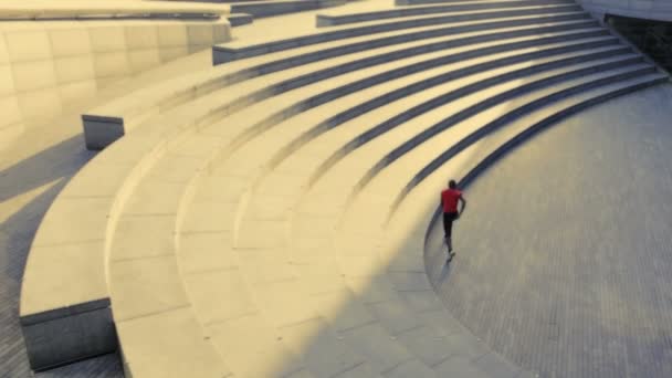 Runner on steps City hall London — Stock Video