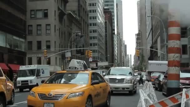 Движение в Нью-Йорке — стоковое видео