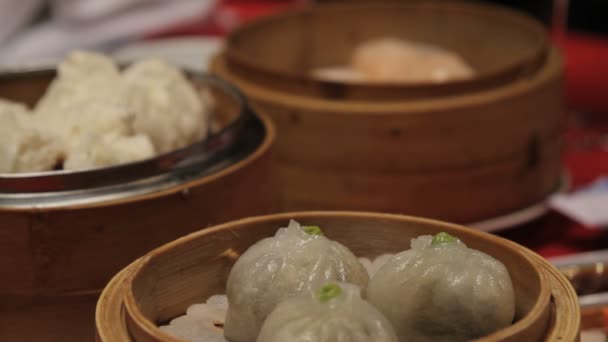Dim sum in chinese restaurant — Stock Video